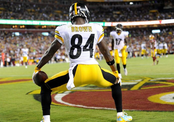 Where does Antonio Brown land in 2020