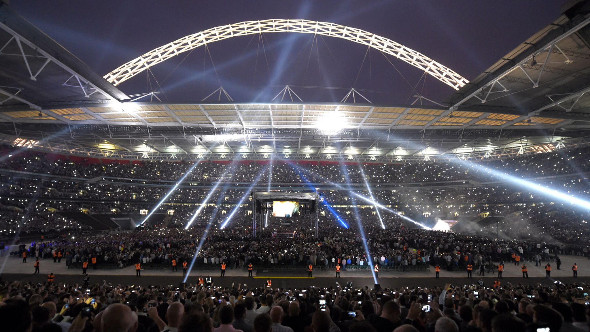 Стадион бокс. Wembley Stadium бокс. Wembley Arena.