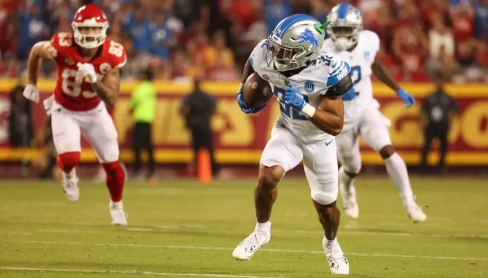 Lions shock Chiefs 21-20 on opening night