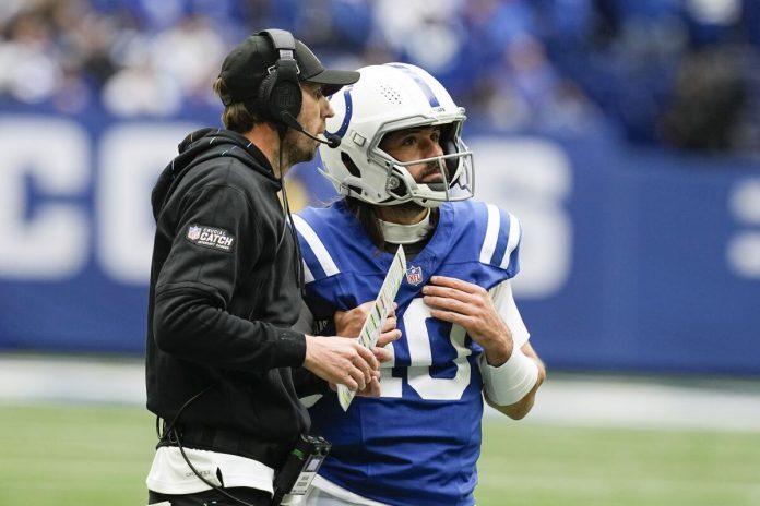 Colts down Patriots 10-6, move to 5-5