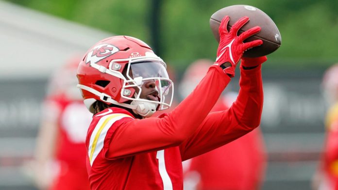 Chiefs rookie WR Worthy showing off wheels